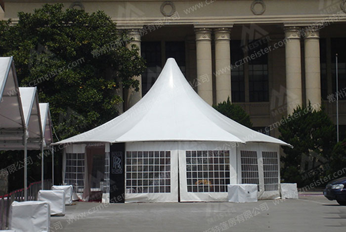 尖頂篷房 尖頂篷房