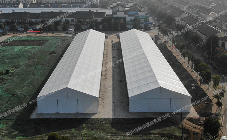 大型蓬房 大型蓬房